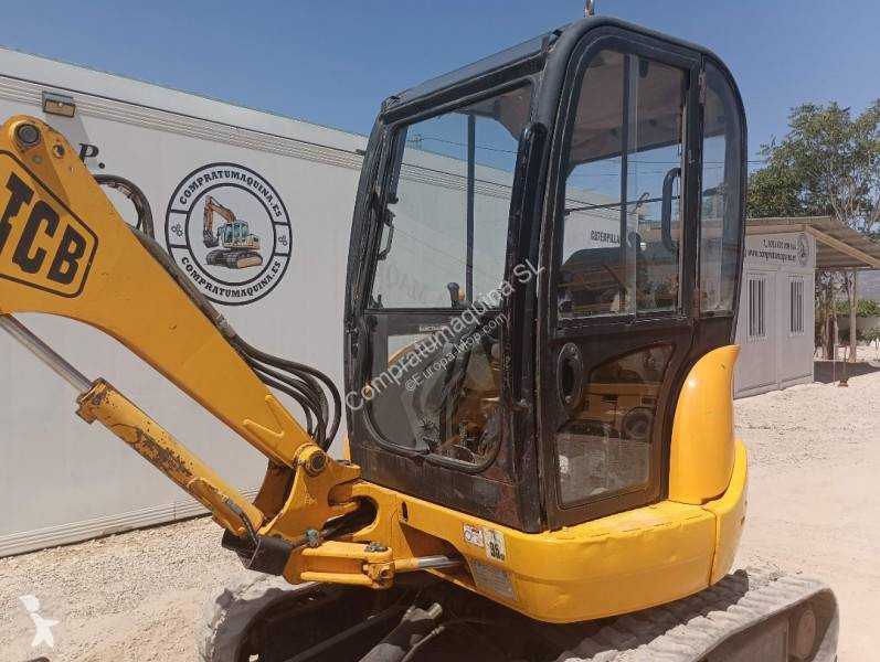 Escavadora JCB 8027