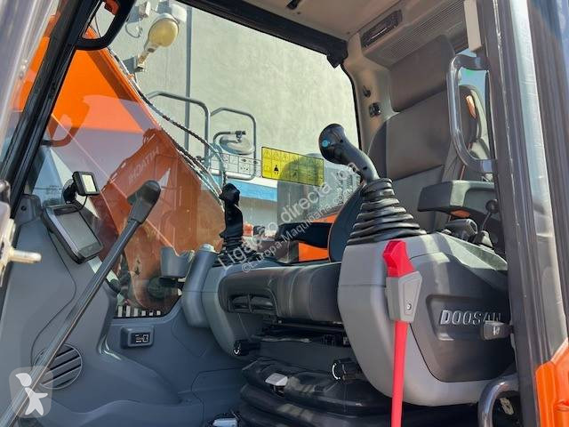 Escavadora Doosan DX140LC-7