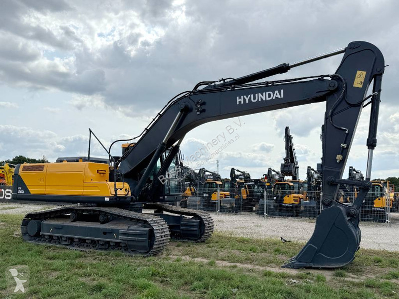 جرافة Hyundai HX360L - New / Unused / Hammer Lines