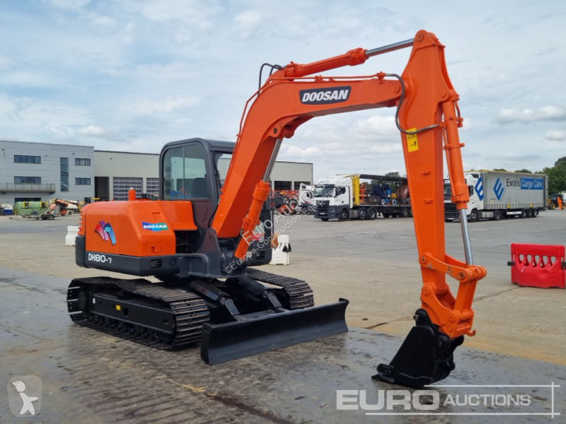 Escavatore Doosan DS80-7C
