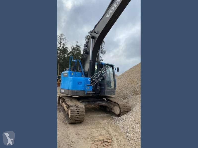 Excavadora Volvo L