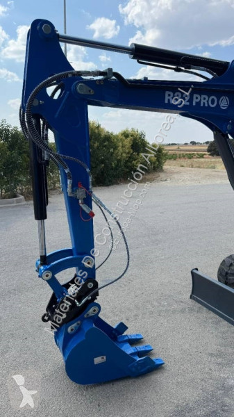 Escavadora Rippa R32 PRO
