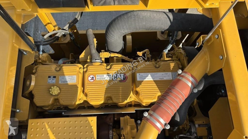 Graafmachine Caterpillar 374