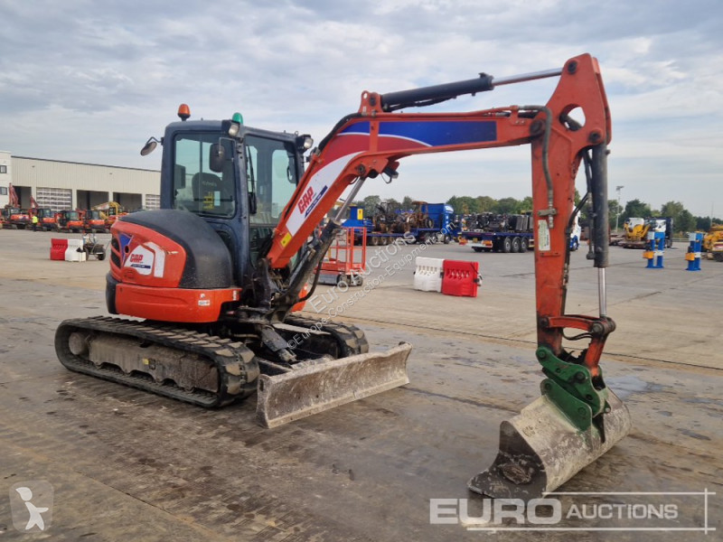 Escavadora Kubota U48-4