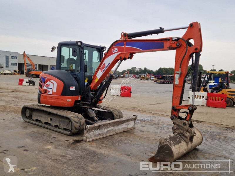 Escavadora Kubota U48-4