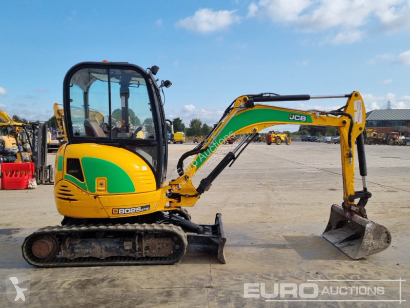 Escavatore JCB