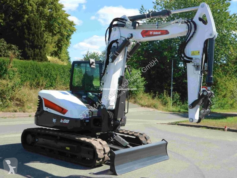 Escavadora Bobcat E 88