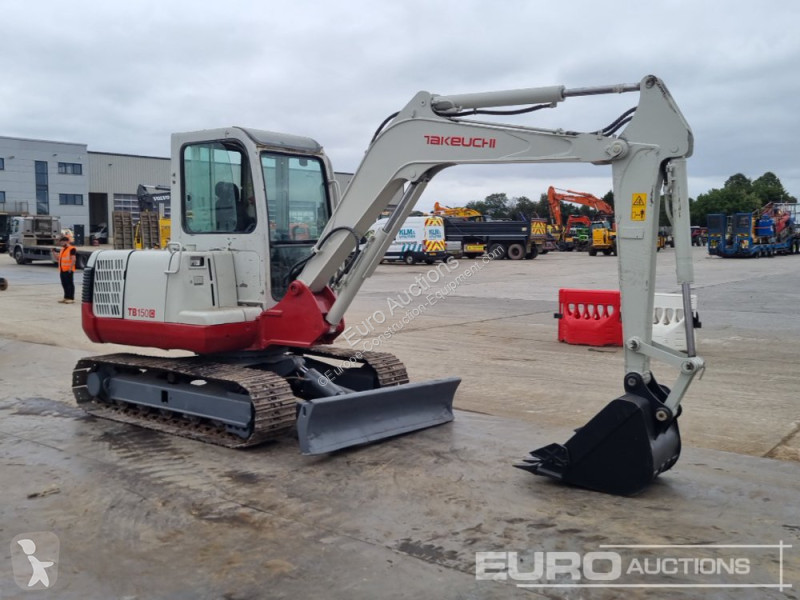 Escavadora Takeuchi TB150C