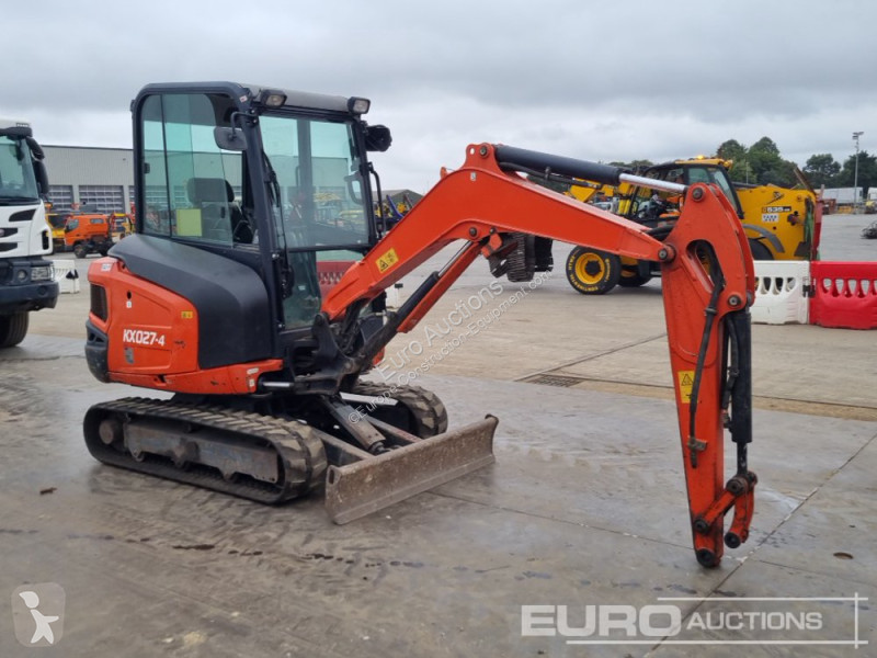 Escavadora Kubota KX027-4