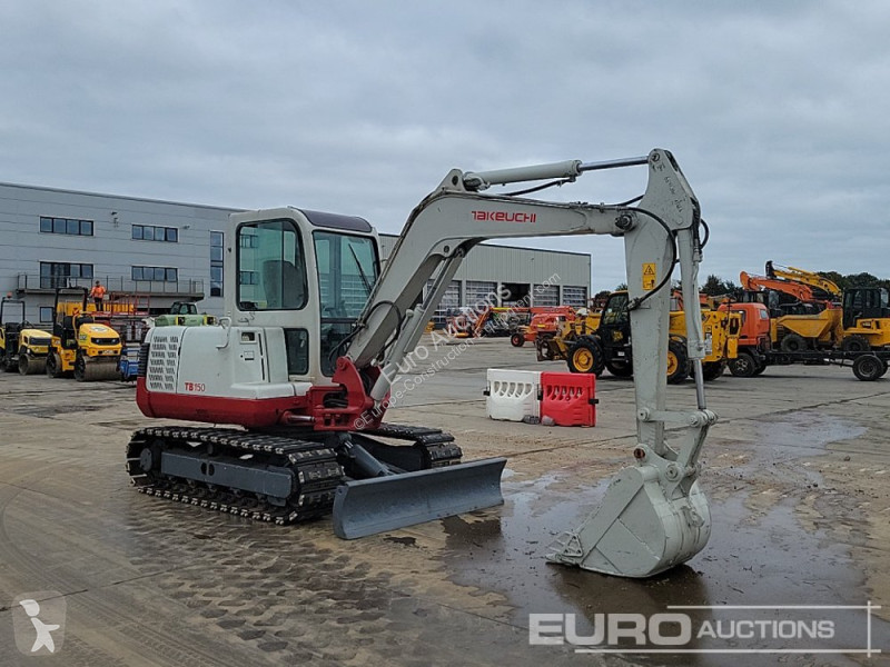 Escavadora Takeuchi TB150