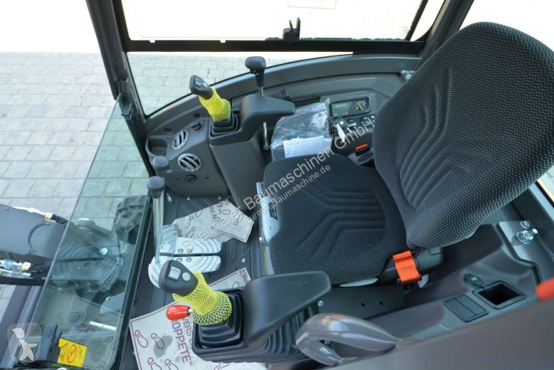 Escavadora Volvo EC 20 E