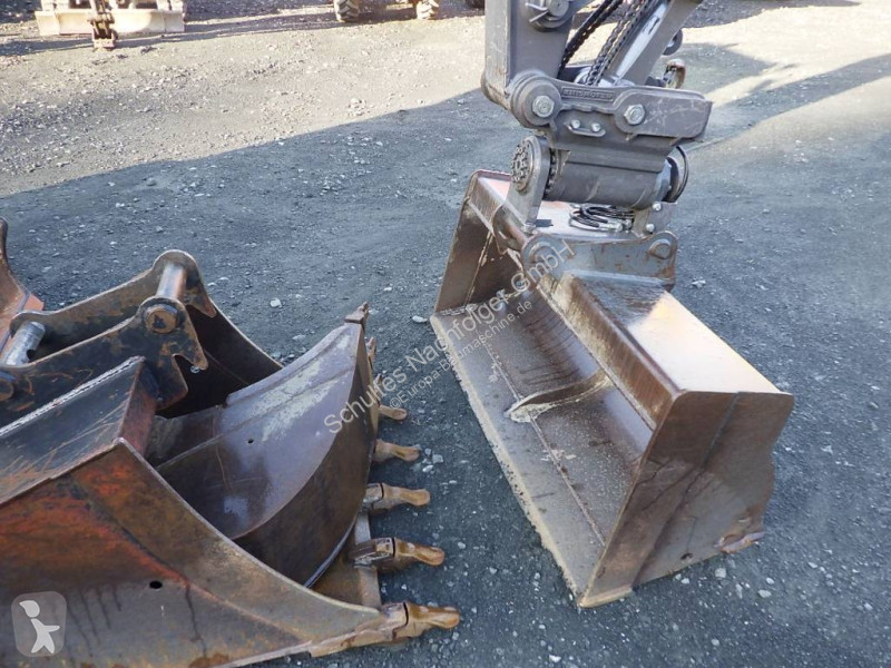 Escavadora Volvo F