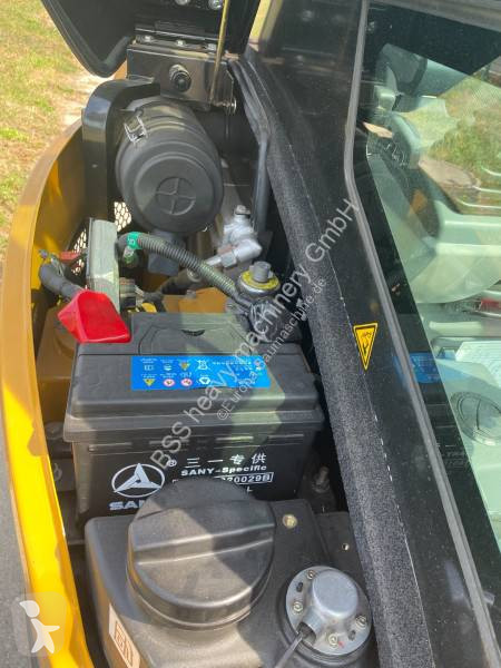 Escavadora Sany SY26U