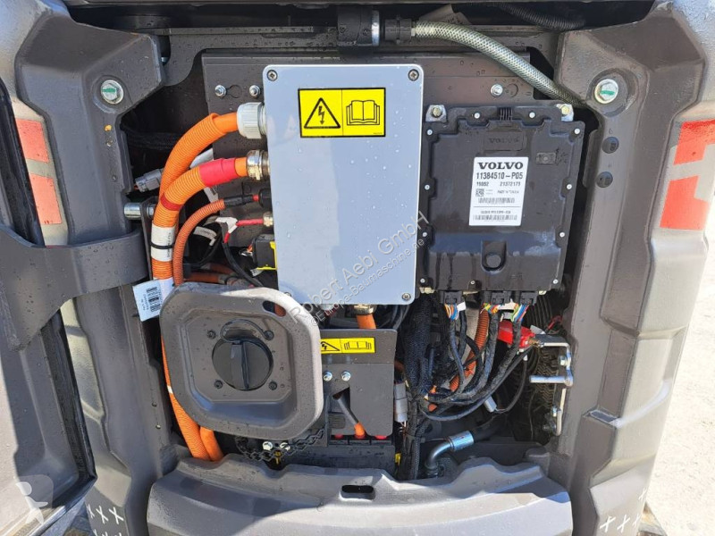 Escavadora Volvo JECR18E
