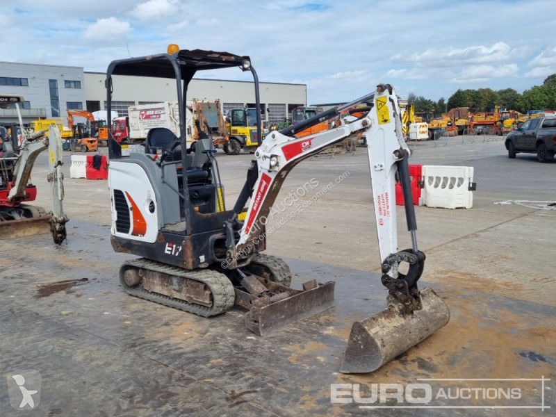 Lopatový nakládač Bobcat E17