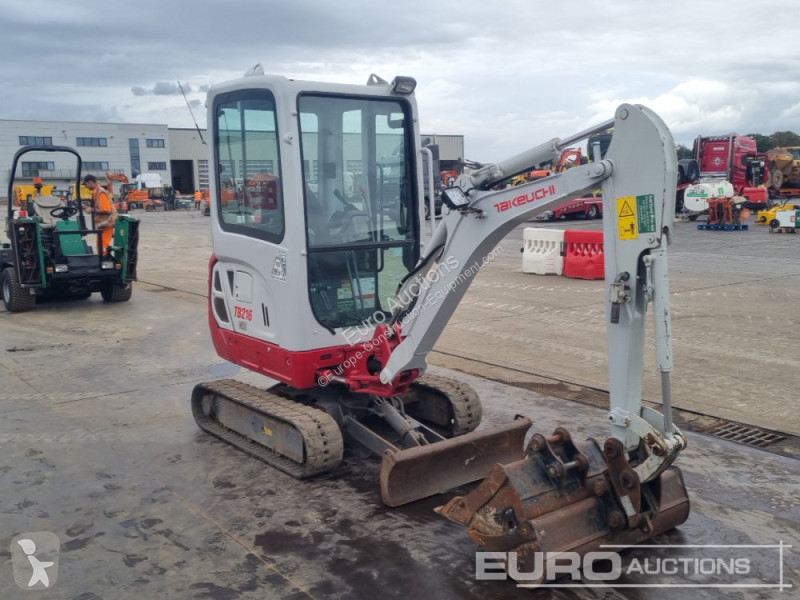 Graafmachine Takeuchi TB216