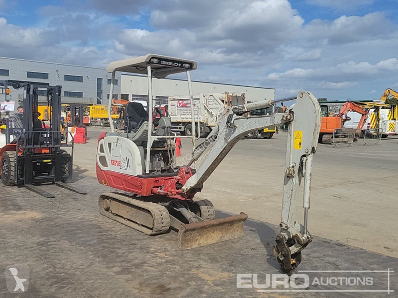 Graafmachine Takeuchi TB216