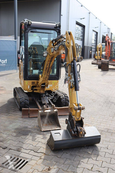 Escavatore Caterpillar
