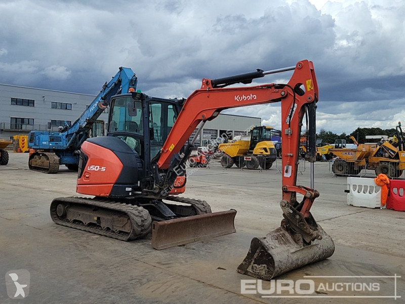 Lopatový nakládač Kubota U50-5