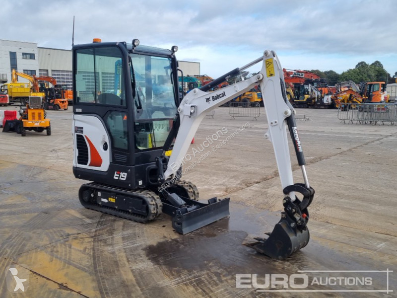Lopatový nakládač Bobcat E19