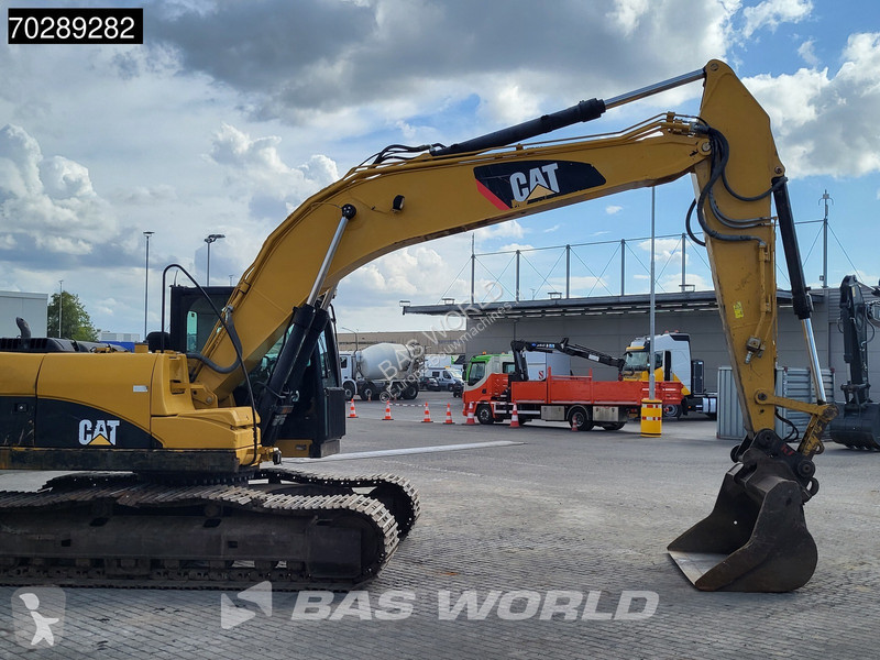 Excavator Caterpillar L