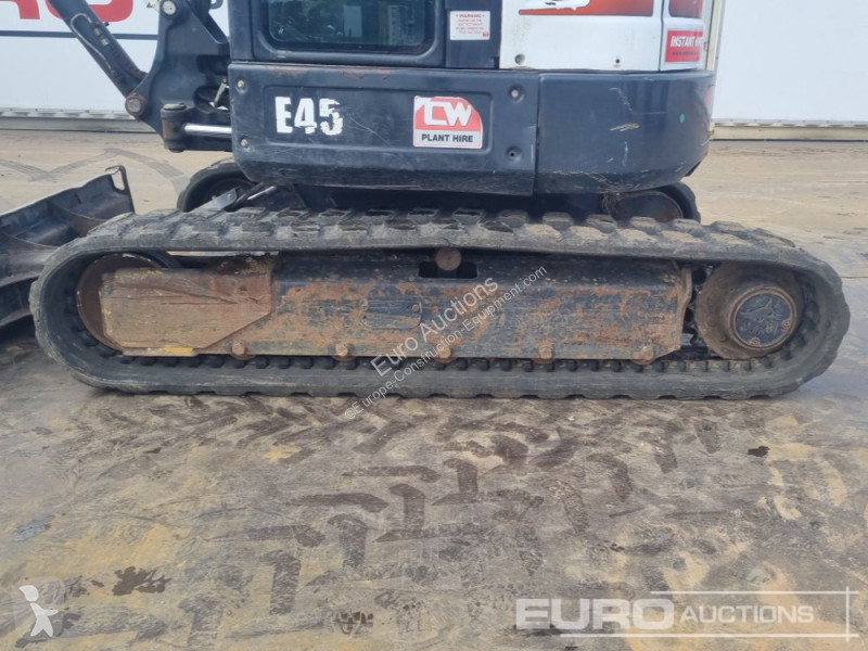 Escavadora Bobcat