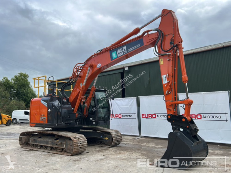 Excavadora Hitachi -7