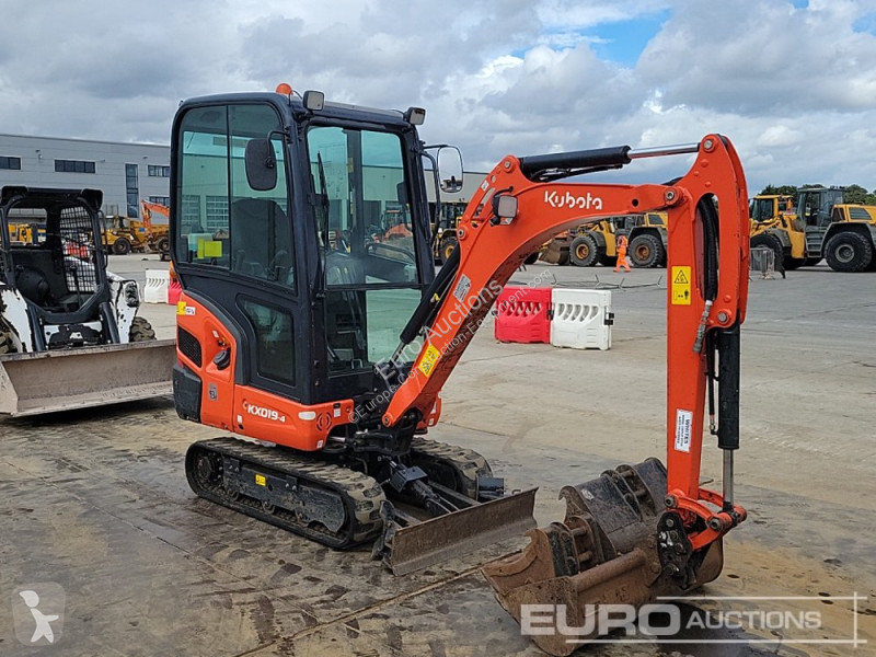 جرافة Kubota KX019-4