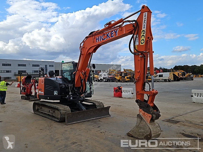 Escavatore Hitachi B-6