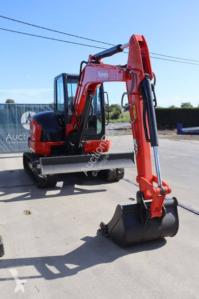 Excavadora Kubota KX155-5
