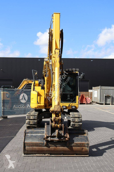 جرافة Komatsu PC138US-11