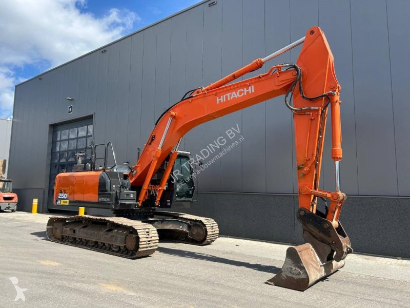 Escavadora Hitachi LC-6 (GPS Prepared)