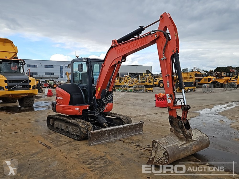 Lopatový nakládač Kubota KX057-4