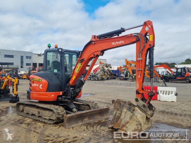 Lopatový nakládač Kubota U55-4