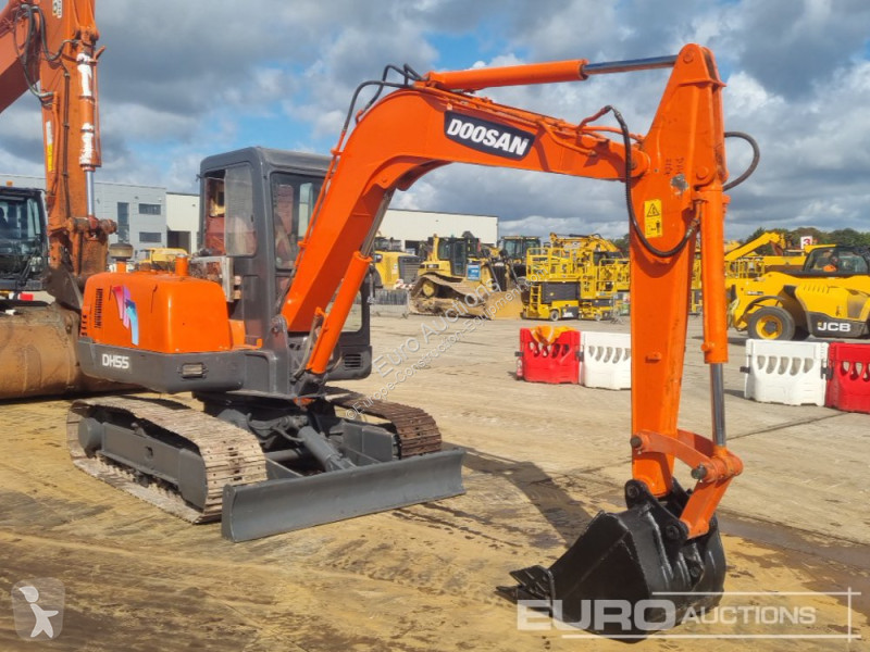 Lopatový nakládač Doosan DH55-V