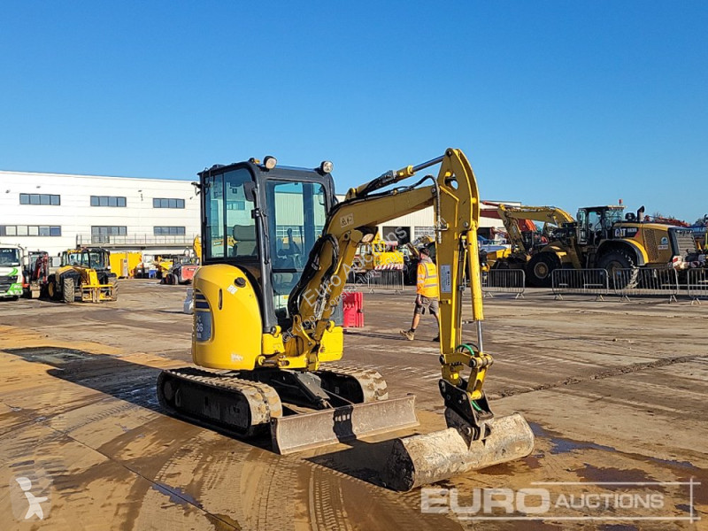 Lopatový nakládač Komatsu PC26MR-3
