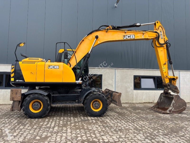 Escavadora JCB