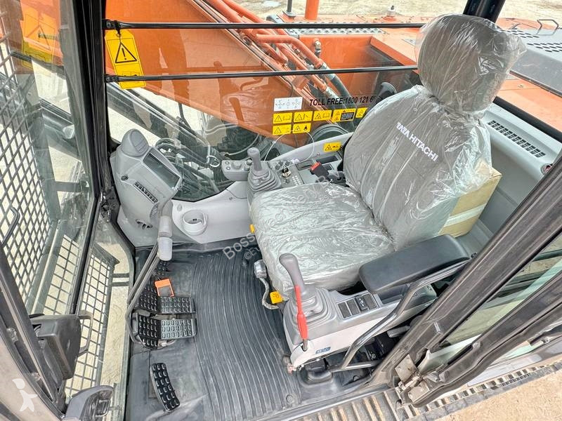 Rýpadlo Hitachi ZX220LC-5G / ISUZU ENGINE