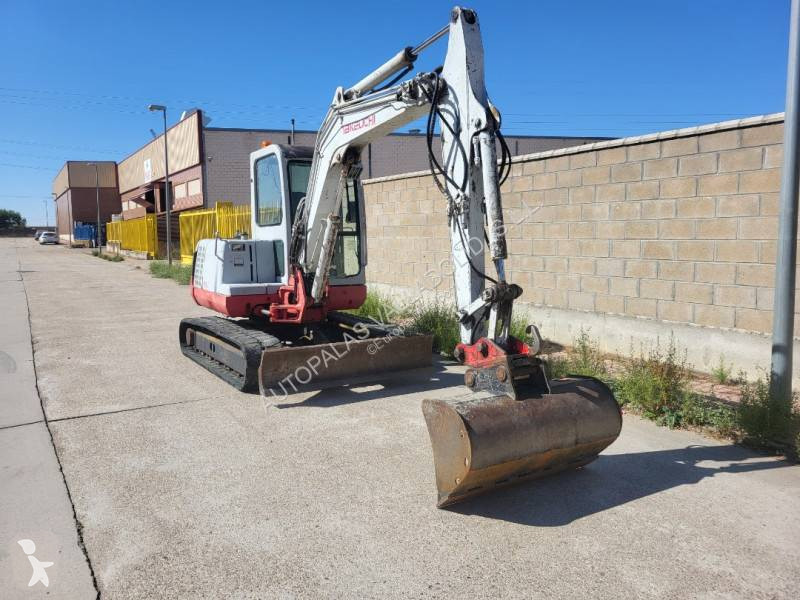 Lopatový nakládač Takeuchi