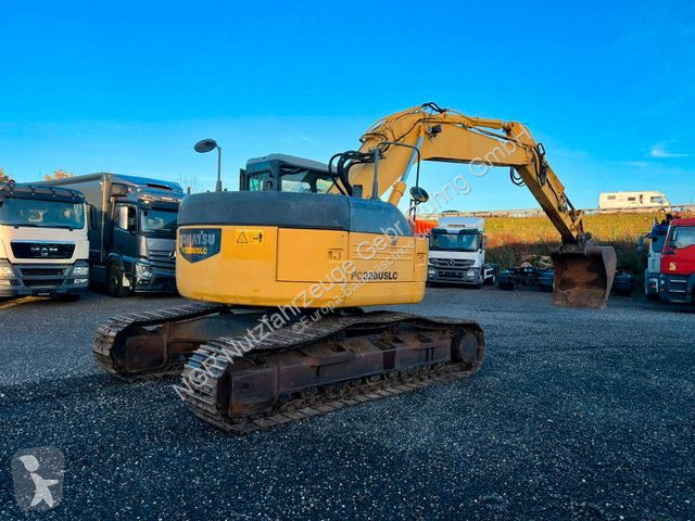 Rýpadlo Komatsu 23200 Kg 107 Kw