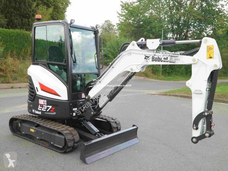Lopatový nakládač Bobcat E 27z