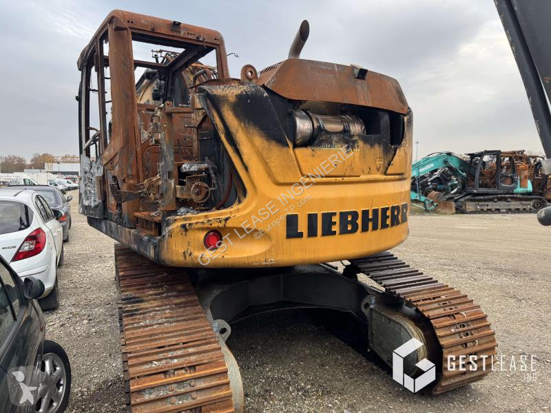 جرافة Liebherr R COMPACT