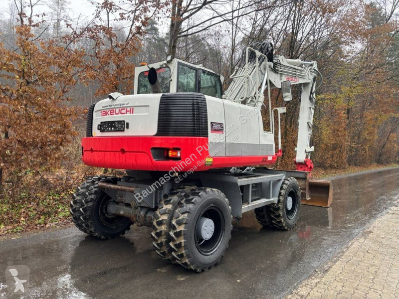 Rýpadlo Takeuchi