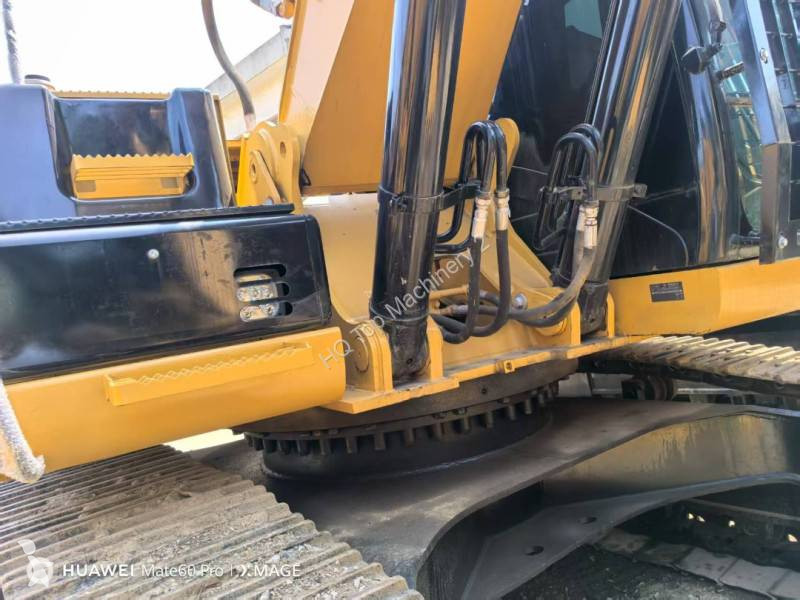 Rýpadlo Caterpillar Caterpillar 330DL