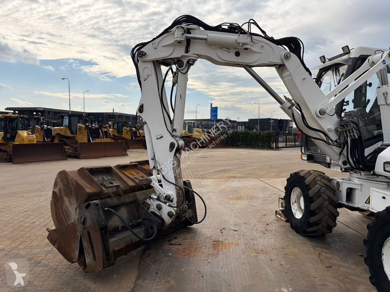 جرافة Mecalac incl. 5 x bucket