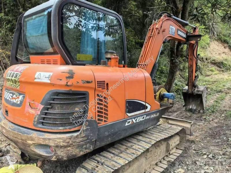 جرافة Doosan DX60