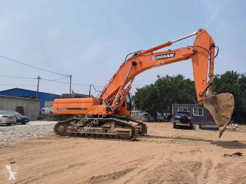 جرافة Doosan DX500LC