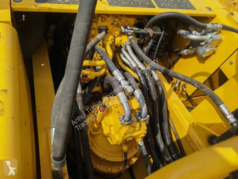 Rýpadlo Komatsu PC360