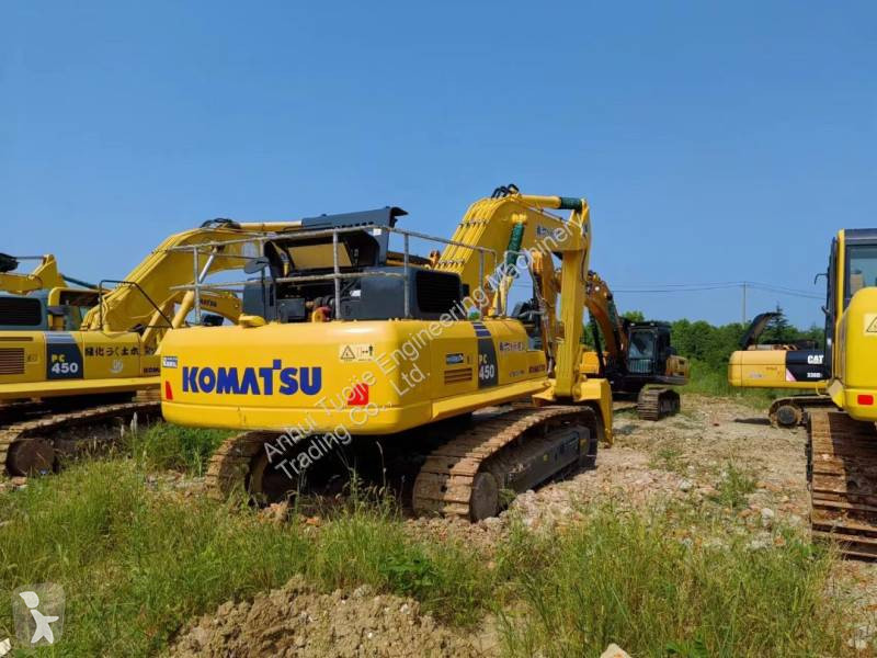 جرافة Komatsu