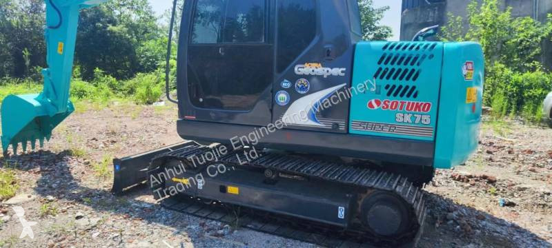 Rýpadlo Kobelco SK75